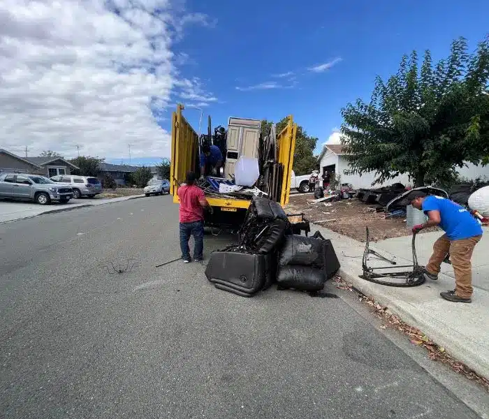 Men Doing Junk Removal in Los Gatos, CA